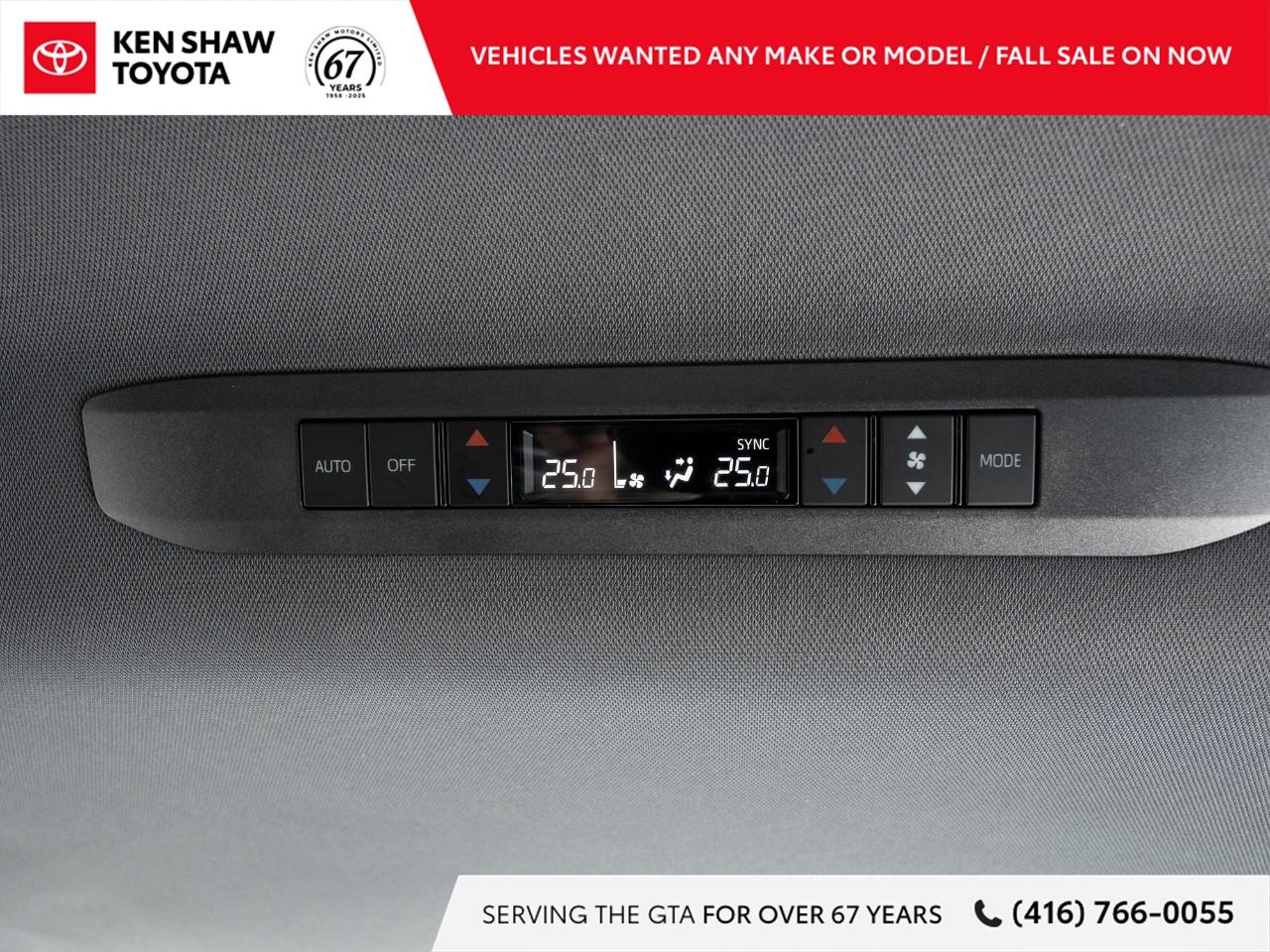 2022 Toyota Sienna XSE 7-Passenger 4dr Front-Wheel Drive Passenger Van Photo