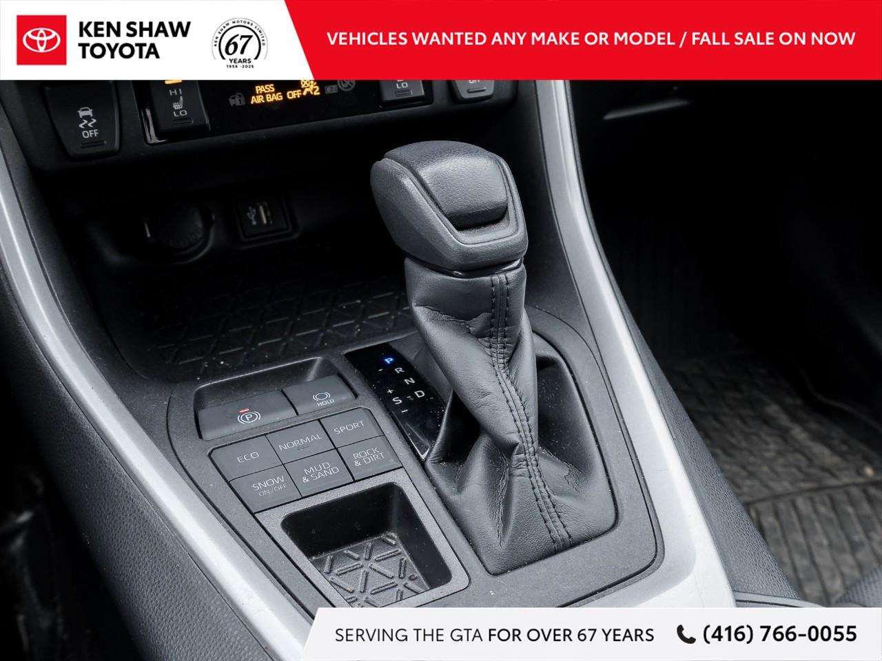2023 Toyota RAV4 LE 4dr All-wheel Drive Photo