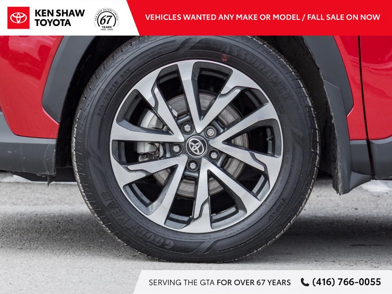 2024 Toyota Corolla Cross XLE 4dr All-Wheel Drive Photo