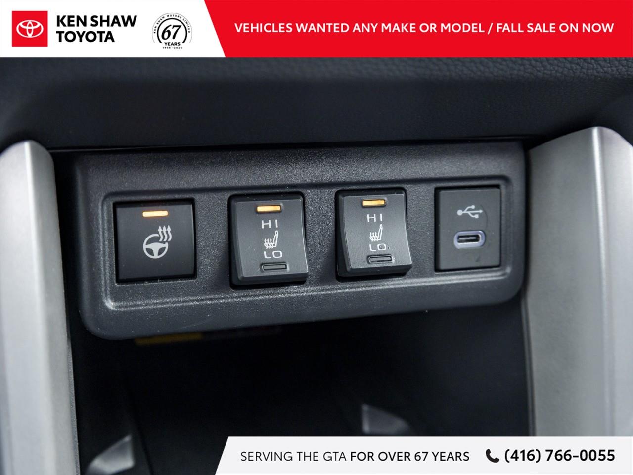 2024 Toyota Corolla Cross XLE 4dr All-Wheel Drive Photo