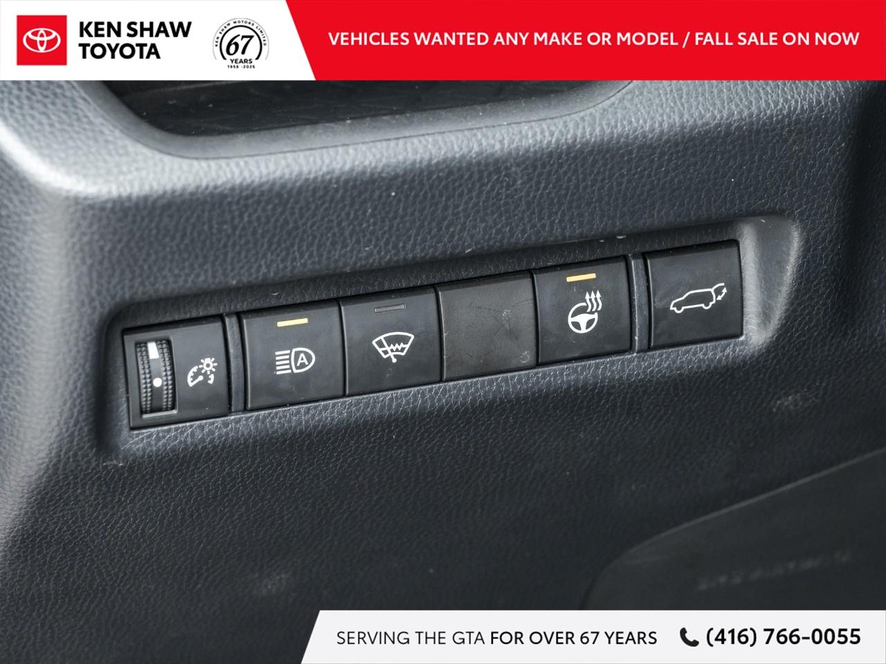 2022 Toyota RAV4 XLE 4dr All-wheel Drive Photo