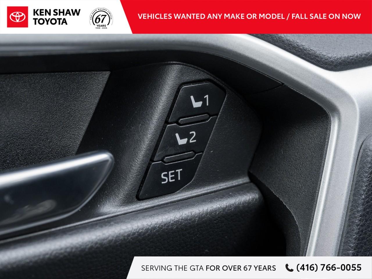 2022 Toyota RAV4 XLE 4dr All-wheel Drive Photo