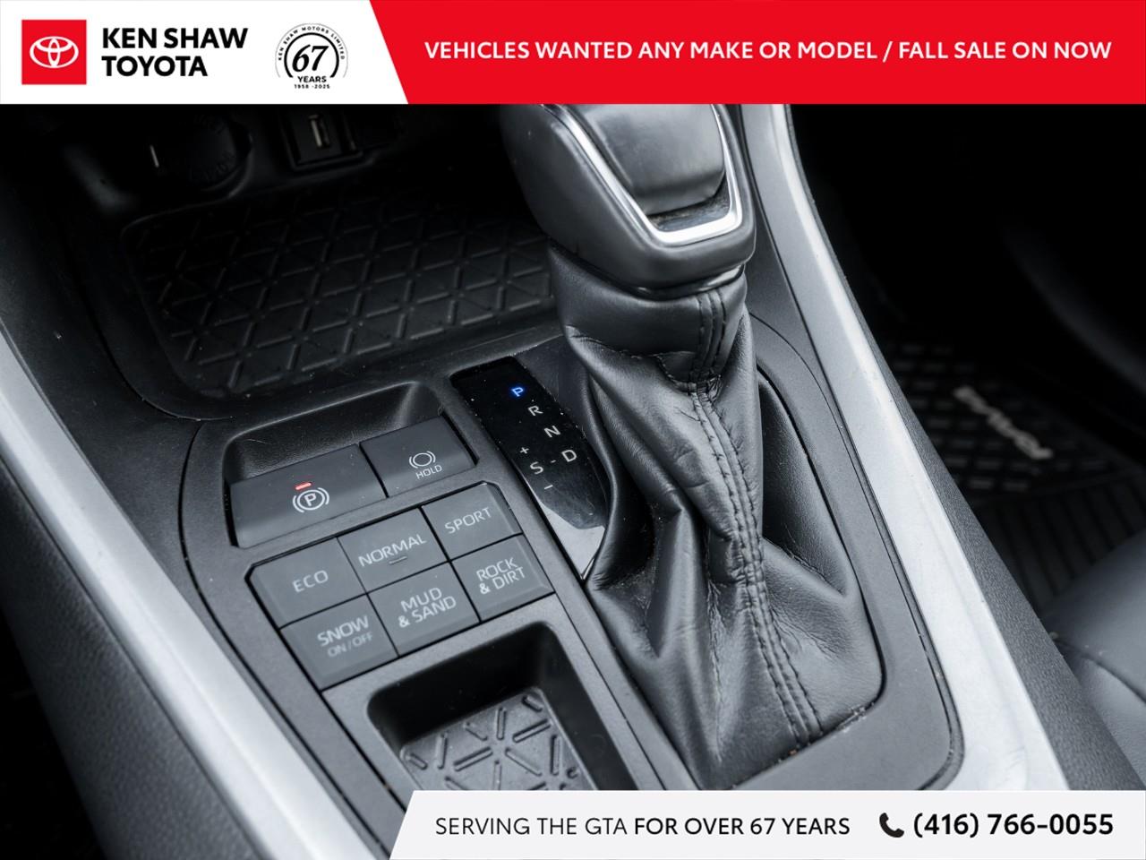 2022 Toyota RAV4 XLE 4dr All-wheel Drive Photo
