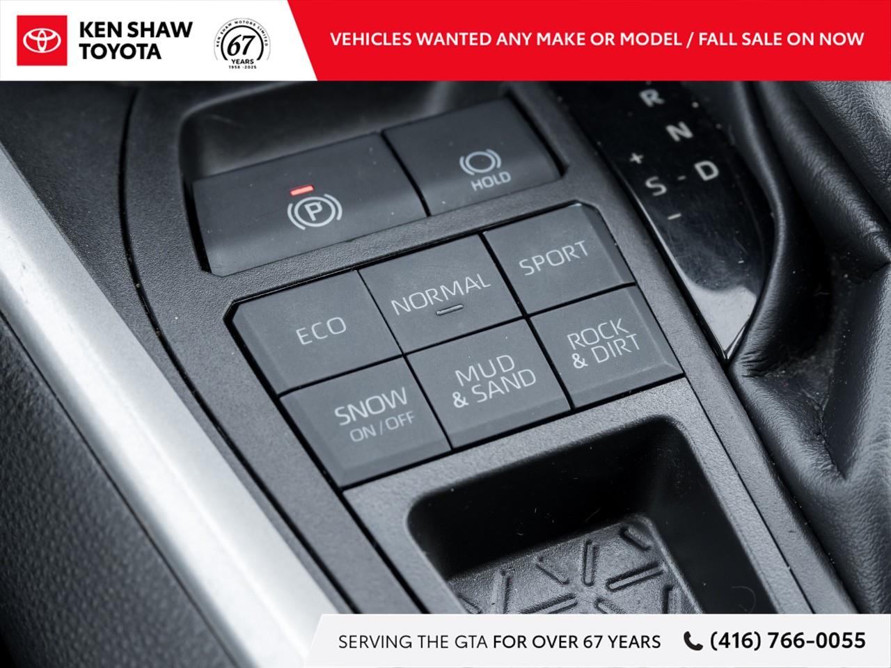 2022 Toyota RAV4 XLE 4dr All-wheel Drive Photo