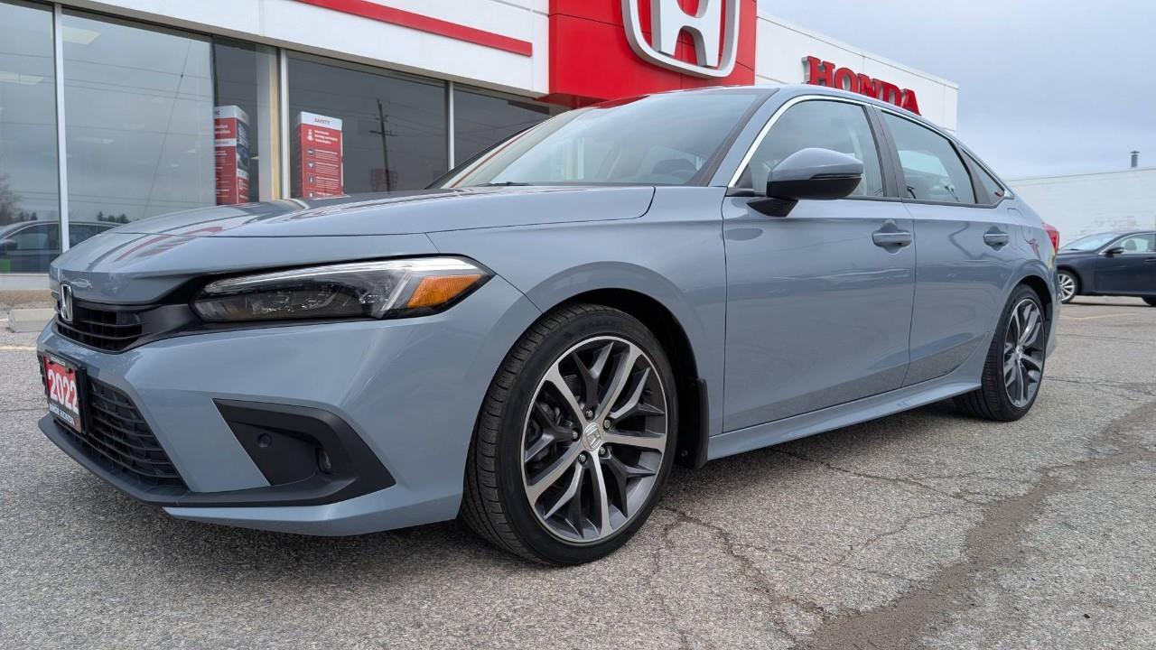 2022 Honda Civic Touring 4dr Sedan Photo