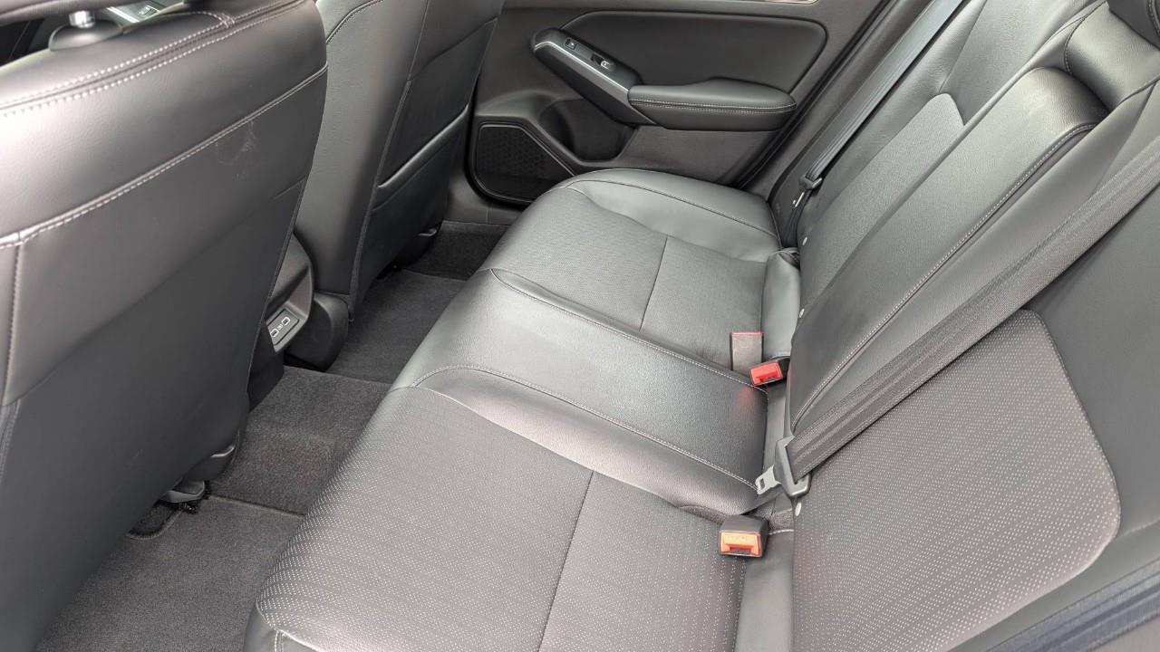 2022 Honda Civic Touring 4dr Sedan Photo