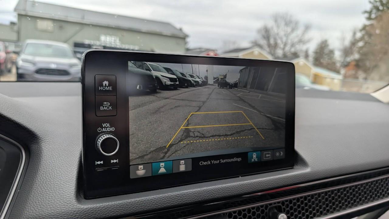 2022 Honda Civic Touring 4dr Sedan Photo