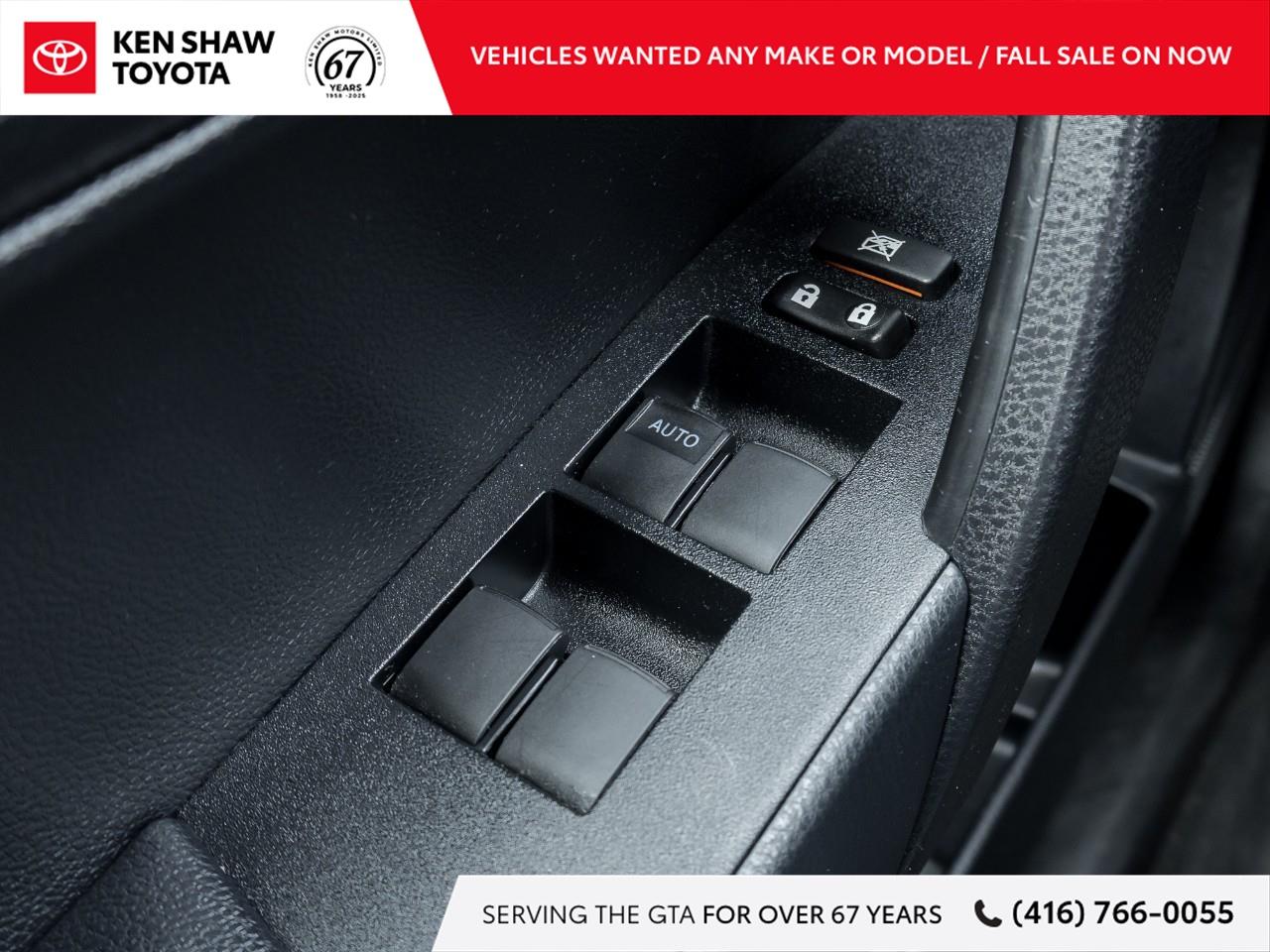 2016 Toyota Corolla S (CVT) 4dr Sedan Photo