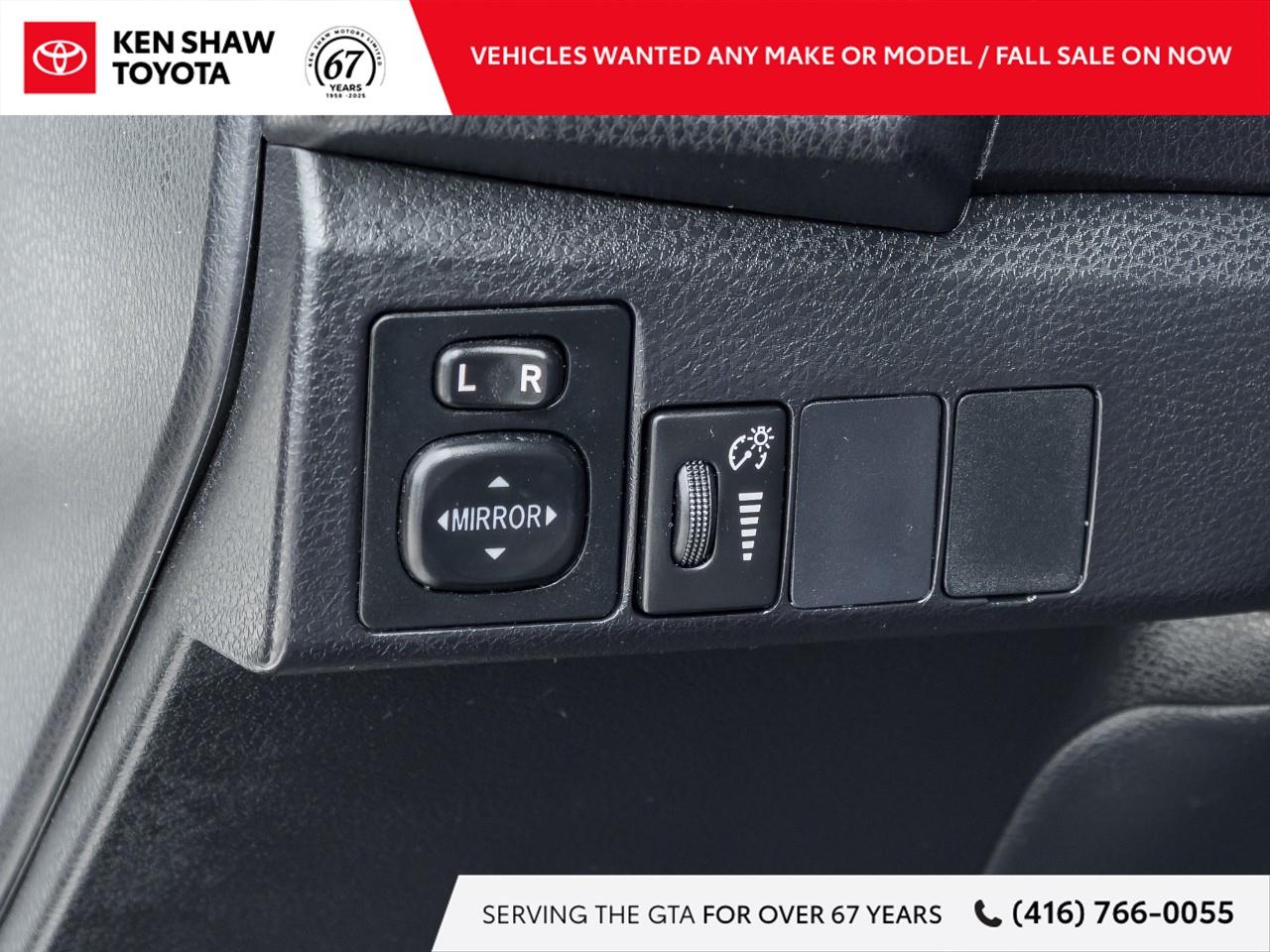 2016 Toyota Corolla S (CVT) 4dr Sedan Photo