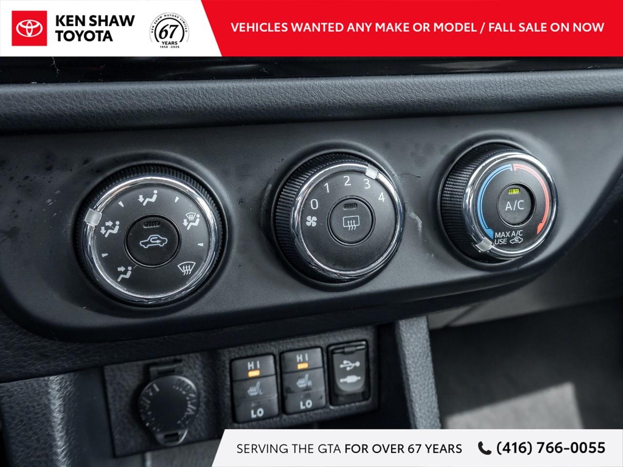 2016 Toyota Corolla S (CVT) 4dr Sedan Photo