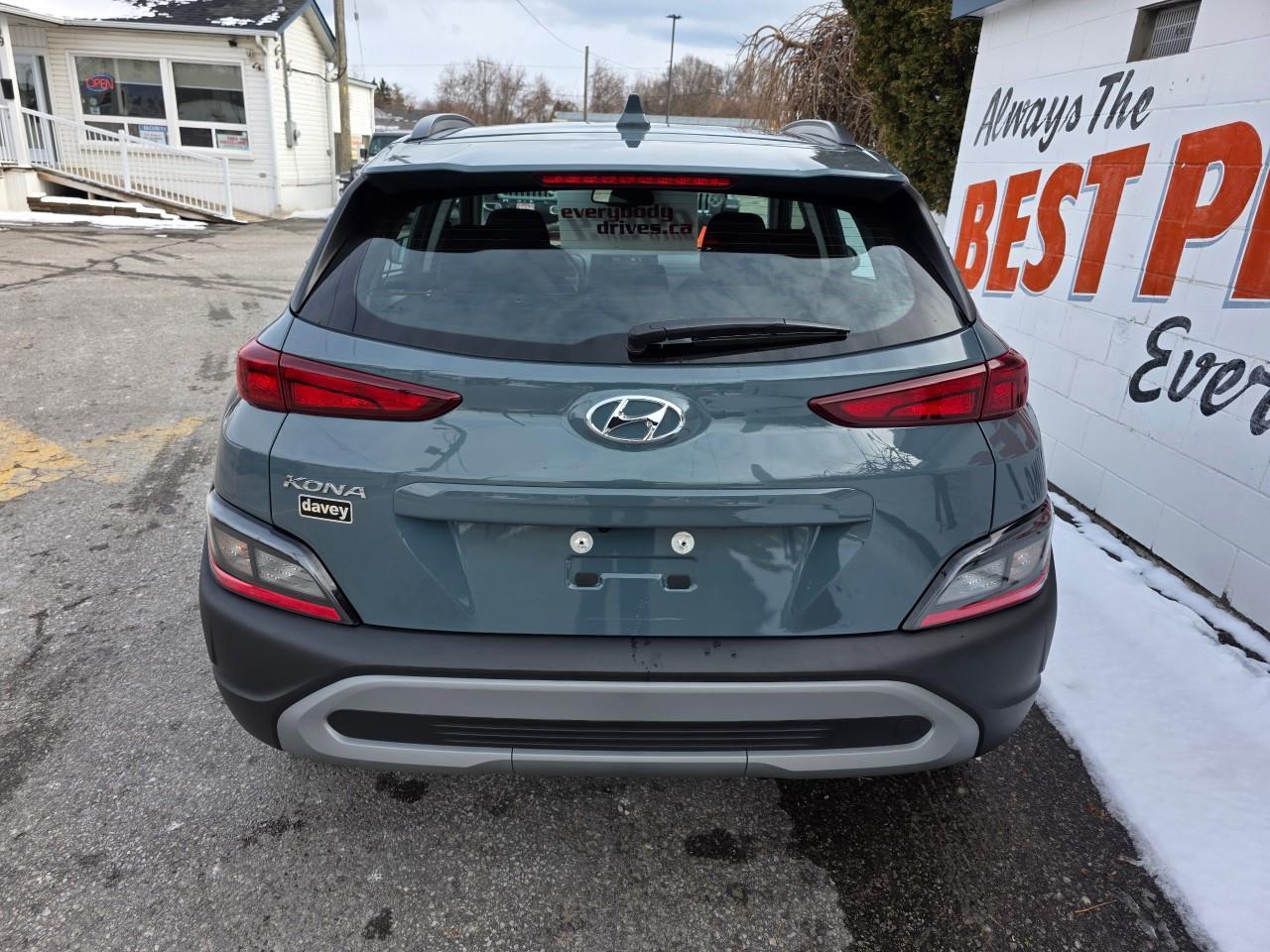 2022 Hyundai KONA 2.0L Preferred 4dr Front-Wheel Drive Photo