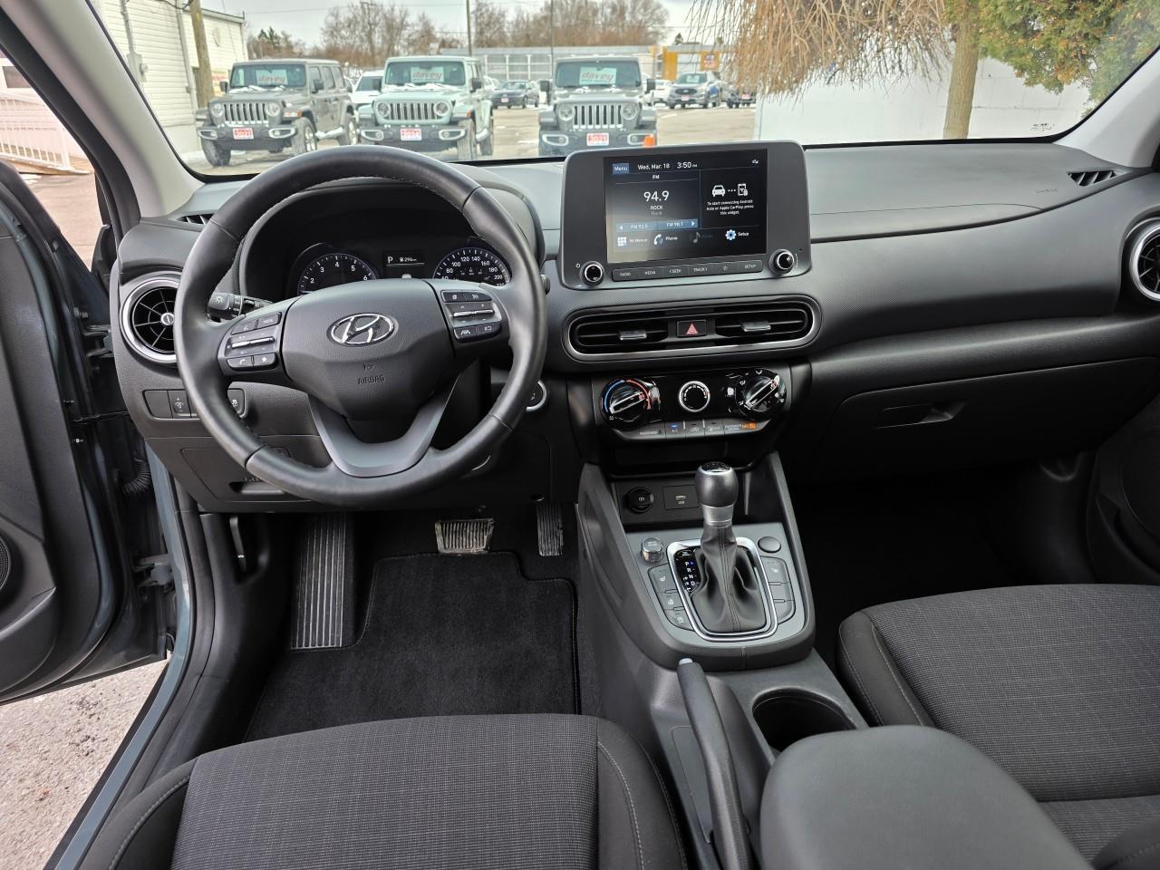 2022 Hyundai KONA 2.0L Preferred 4dr Front-Wheel Drive Photo