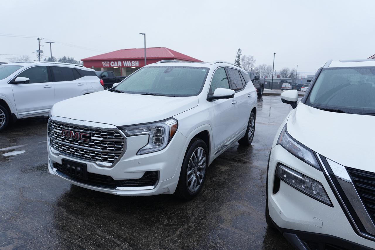 2024 GMC Terrain Denali AWD 4DR Photo2