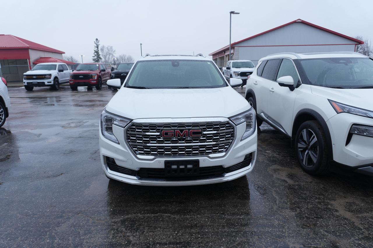 2024 GMC Terrain Denali AWD 4DR Photo