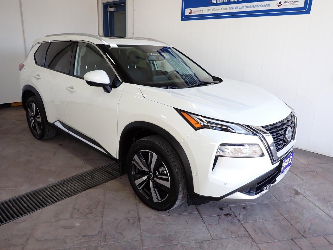 2023 Nissan Rogue Platinum AWD LEATHER NAVI SUNROOF Photo