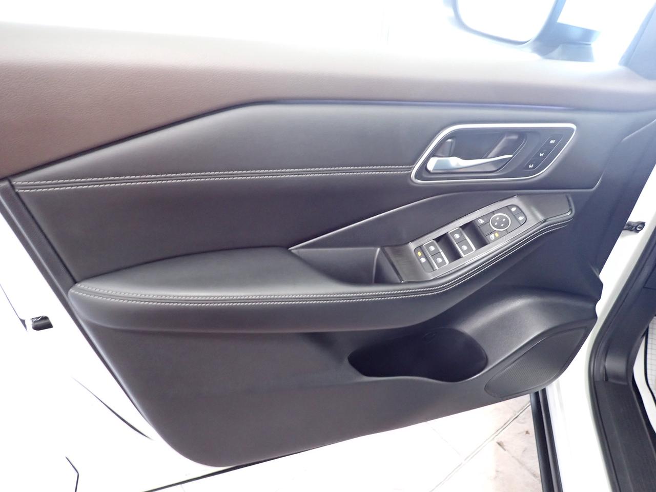 2023 Nissan Rogue Platinum AWD LEATHER NAVI SUNROOF Photo