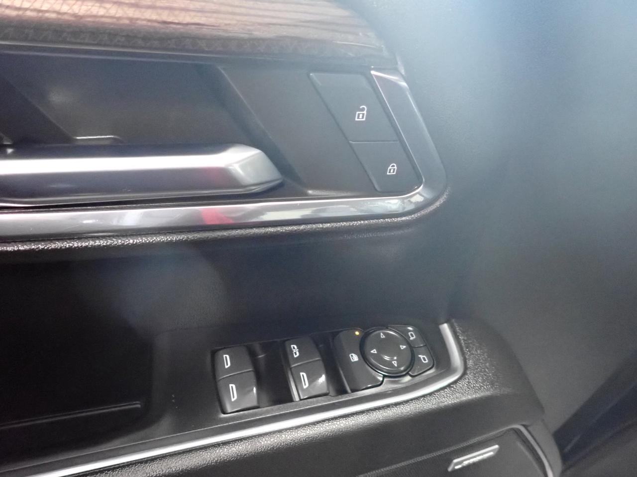 2023 Chevrolet Silverado 1500 RST 4WD Crew Cab Photo