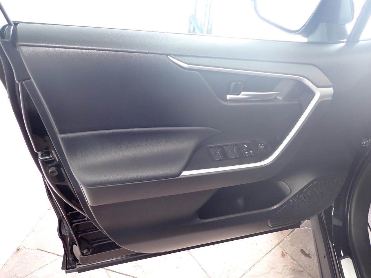 2025 Toyota RAV4 XLE AWD LEATHER SUNROOF Photo