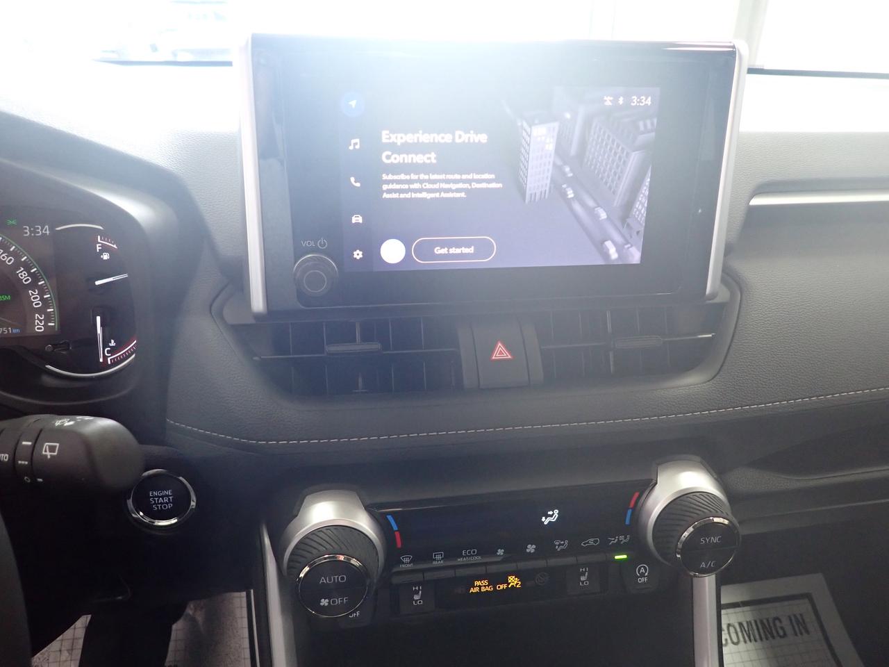 2025 Toyota RAV4 XLE AWD LEATHER SUNROOF Photo