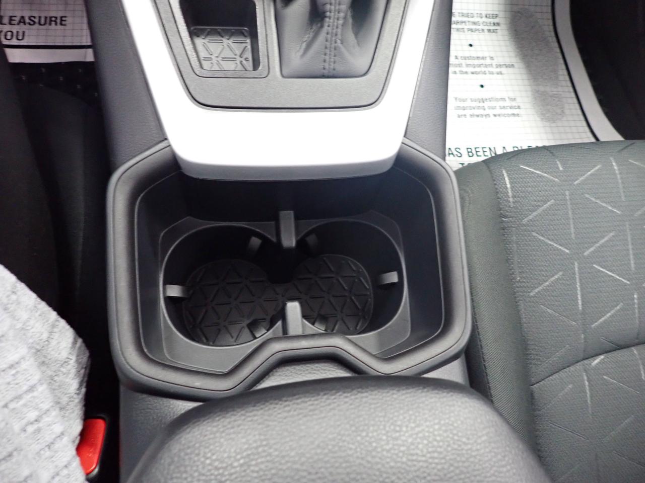 2025 Toyota RAV4 XLE AWD LEATHER SUNROOF Photo