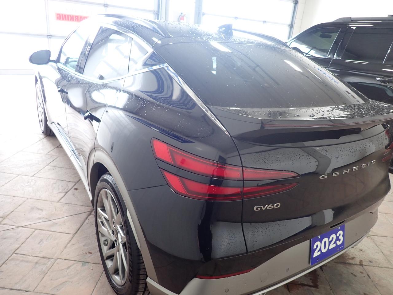 2023 Genesis GV60 Advanced AWD *ELECTRIC* LEATHER NAVI SUNROOF Photo3