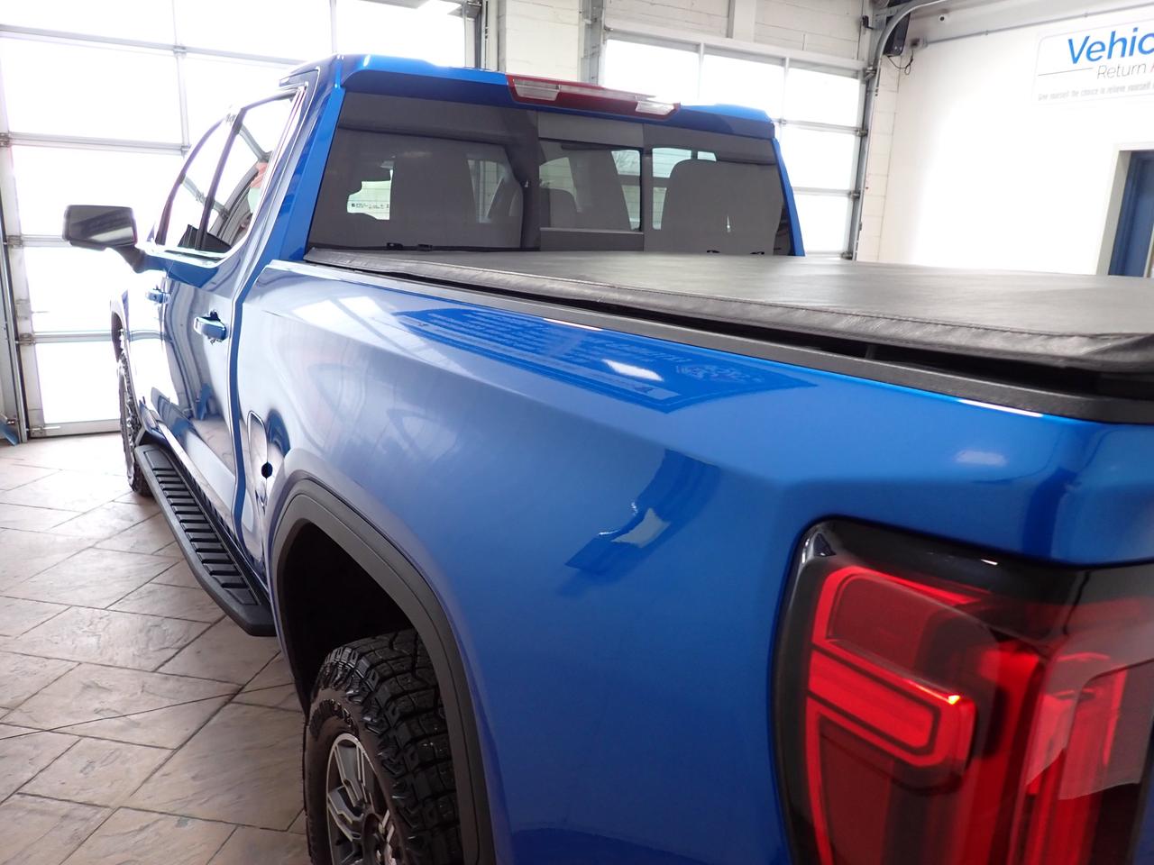 2024 GMC Sierra 1500 AT4 CREW CAB AT4 *DIESEL* LEATHER NAVI SUNROOF Photo4