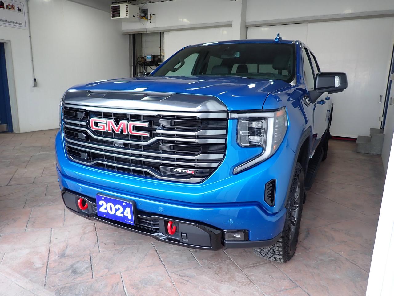 2024 GMC Sierra 1500 AT4 CREW CAB AT4 *DIESEL* LEATHER NAVI SUNROOF Photo