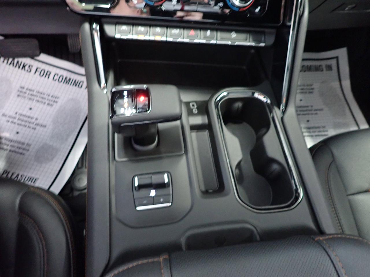 2024 GMC Sierra 1500 AT4 CREW CAB AT4 *DIESEL* LEATHER NAVI SUNROOF Photo