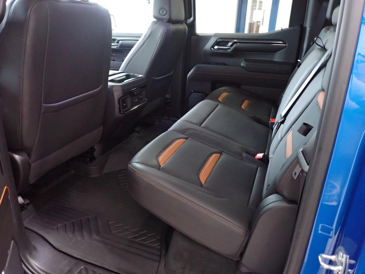 2024 GMC Sierra 1500 AT4 CREW CAB AT4 *DIESEL* LEATHER NAVI SUNROOF Photo