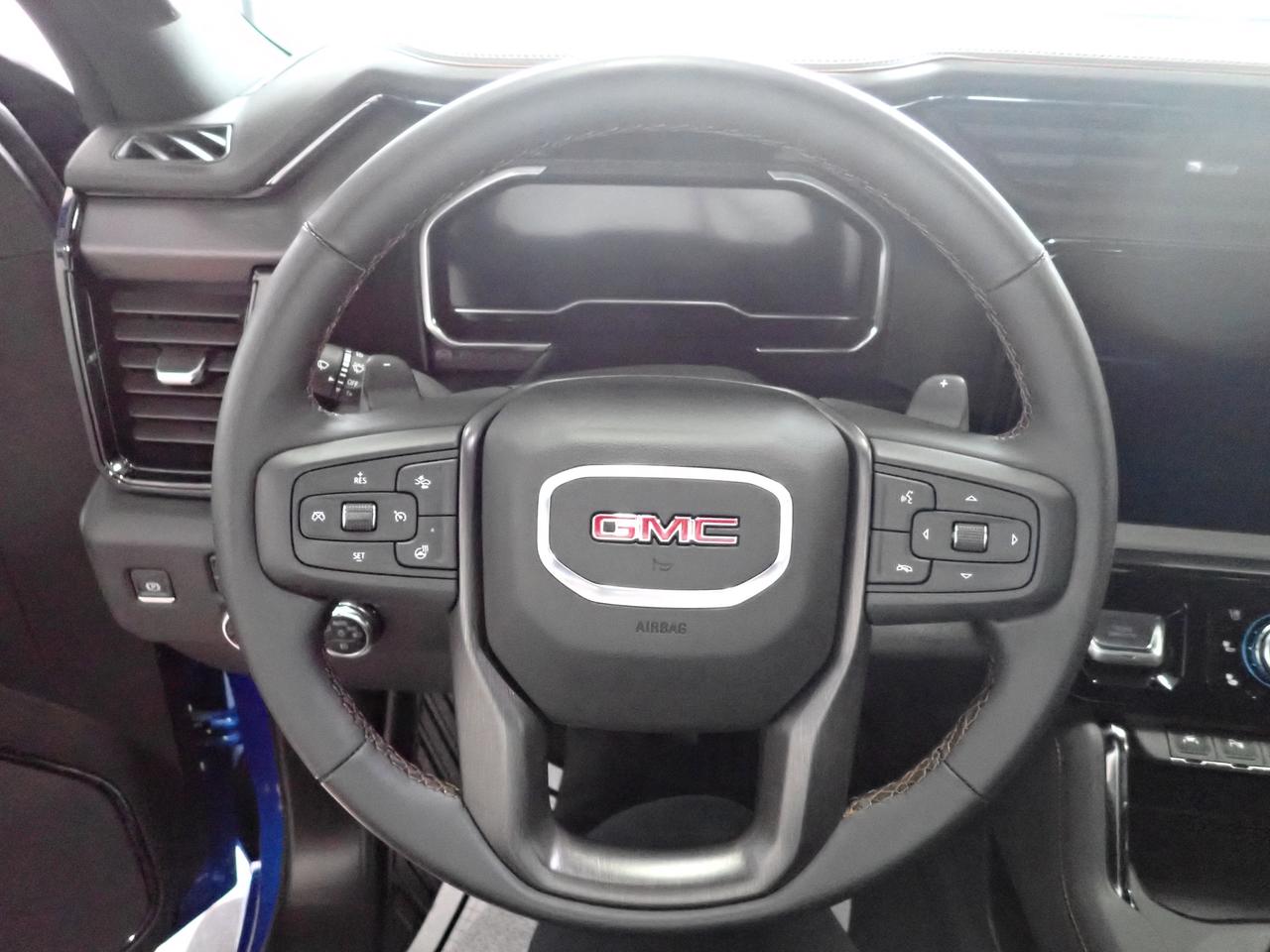 2024 GMC Sierra 1500 AT4 CREW CAB AT4 *DIESEL* LEATHER NAVI SUNROOF Photo