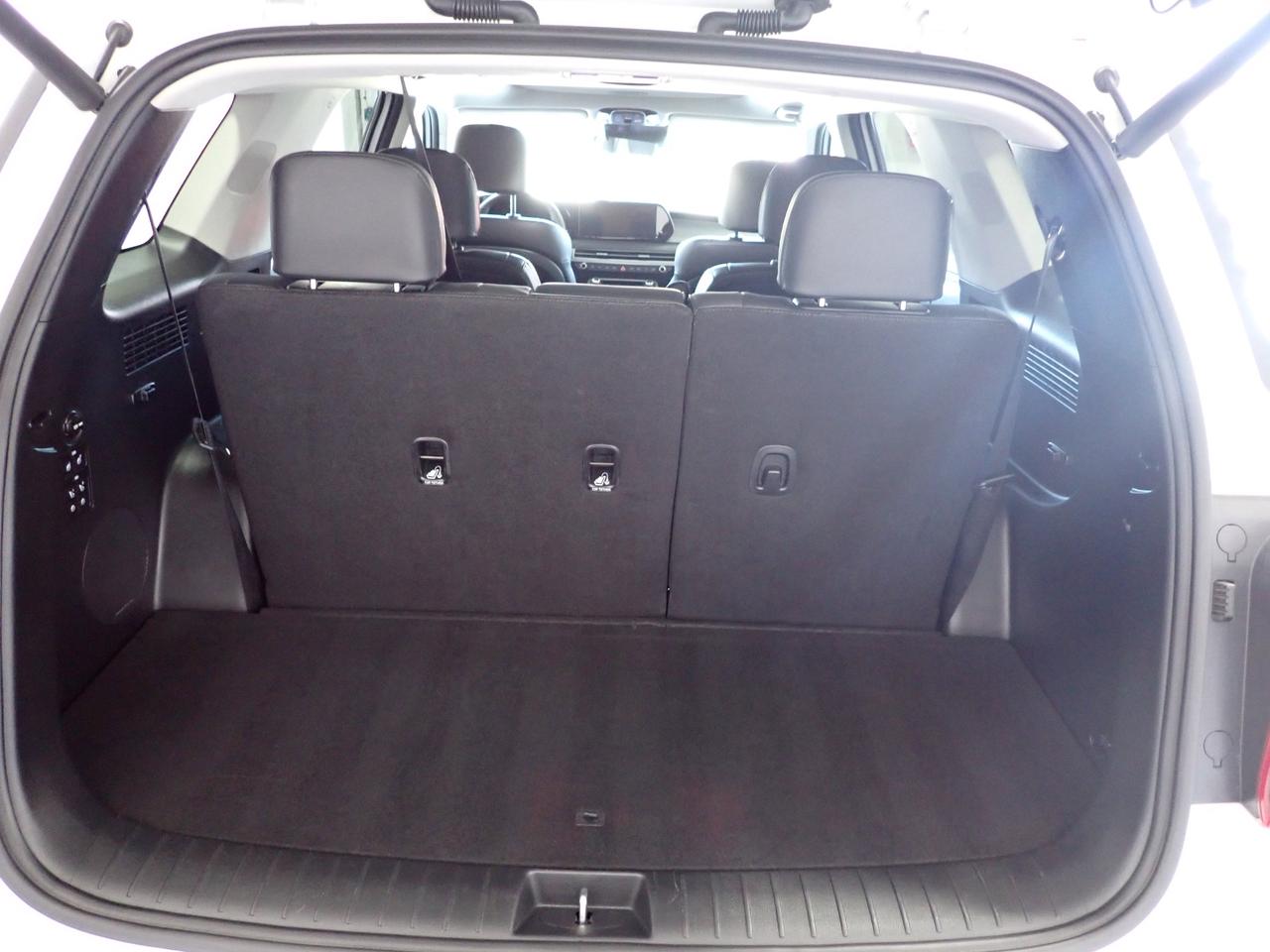 2025 Hyundai PALISADE Urban 7-PASS AWD LEATHER NAVI SUNROOF Photo4