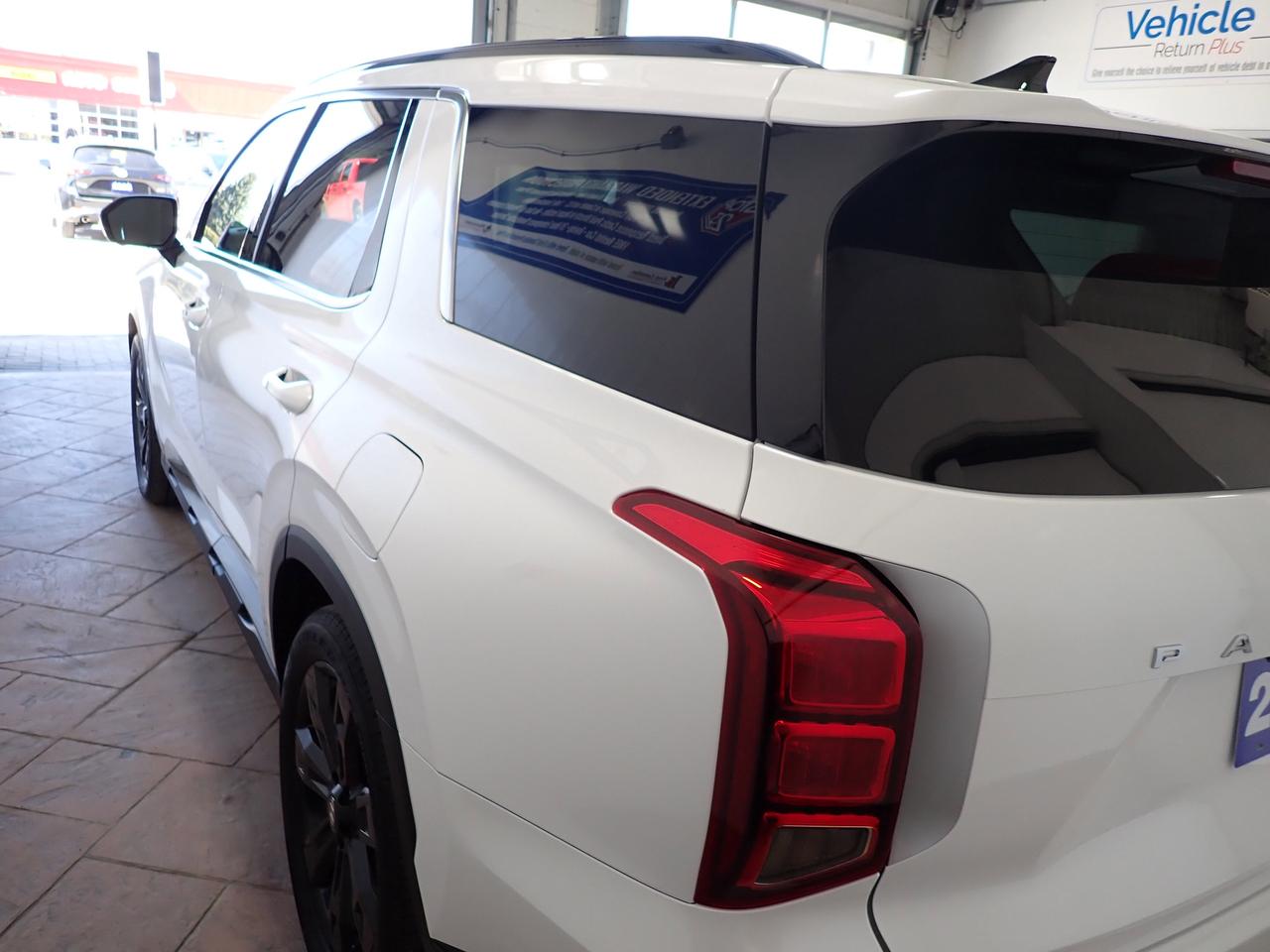 2025 Hyundai PALISADE Urban 7-PASS AWD LEATHER NAVI SUNROOF Photo