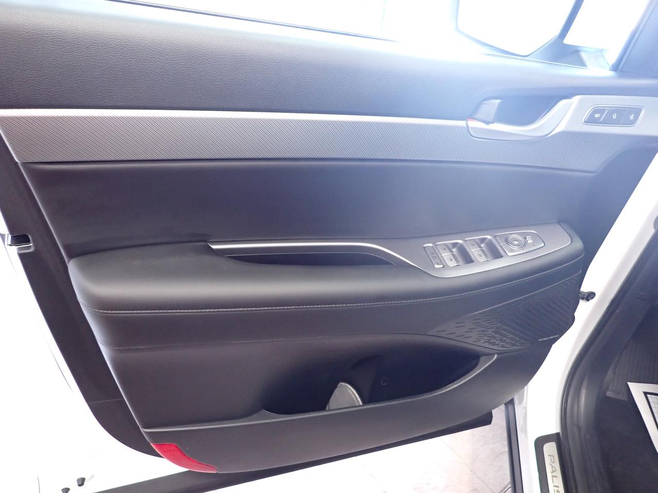 2025 Hyundai PALISADE Urban 7-PASS AWD LEATHER NAVI SUNROOF Photo