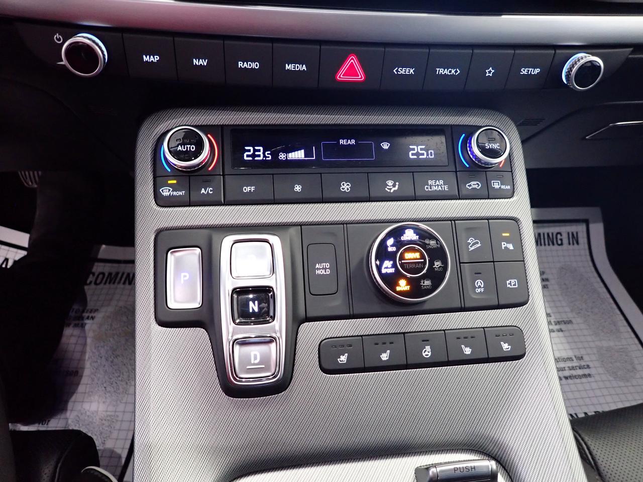2025 Hyundai PALISADE Urban 7-PASS AWD LEATHER NAVI SUNROOF Photo