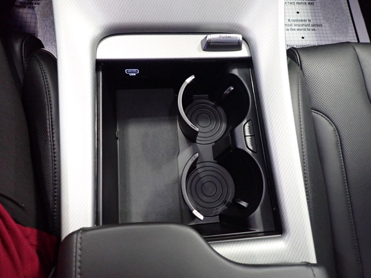 2025 Hyundai PALISADE Urban 7-PASS AWD LEATHER NAVI SUNROOF Photo