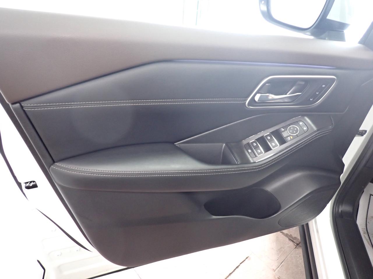 2023 Nissan Rogue Platinum AWD LEATHER NAVI SUNROOF Photo