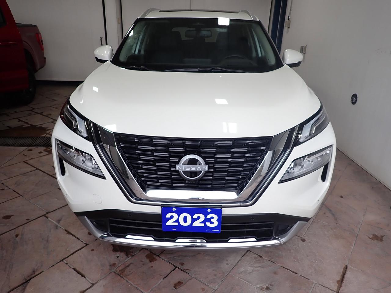 2023 Nissan Rogue Platinum AWD LEATHER NAVI SUNROOF Photo