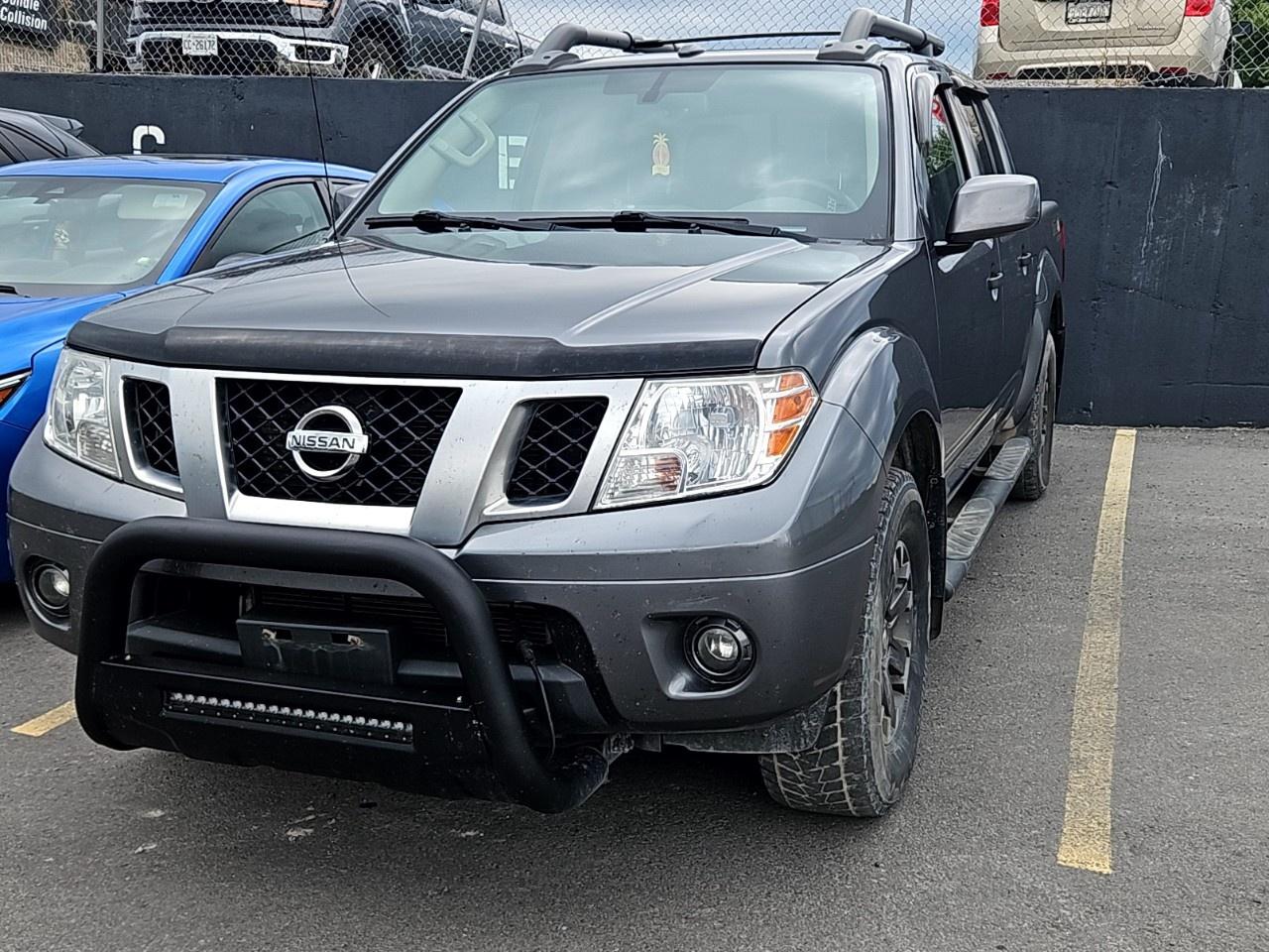 2019 Nissan Frontier Crew Cab PRO-4X Standard Bed 4x4 Auto Photo0