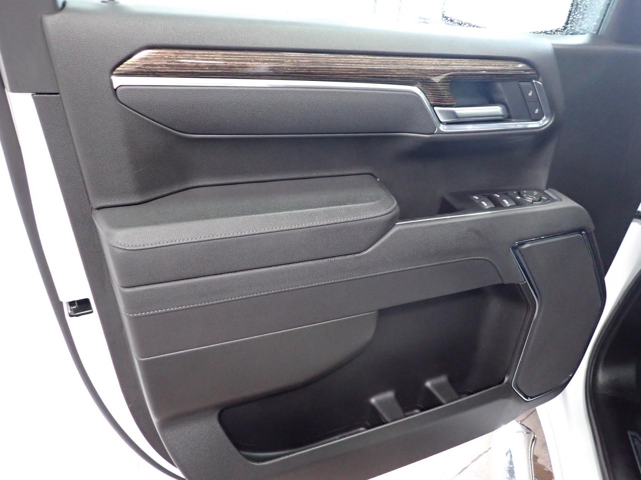 2025 GMC Sierra 1500 SLE 4WD Crew Cab Photo