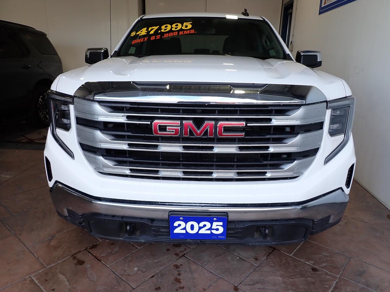 2025 GMC Sierra 1500 SLE 4WD CREW CAB 5.8 BOX Photo