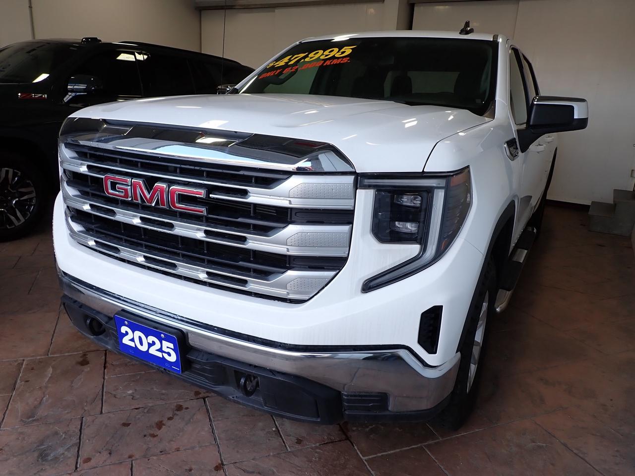 2025 GMC Sierra 1500 SLE 4WD CREW CAB 5.8 BOX Photo