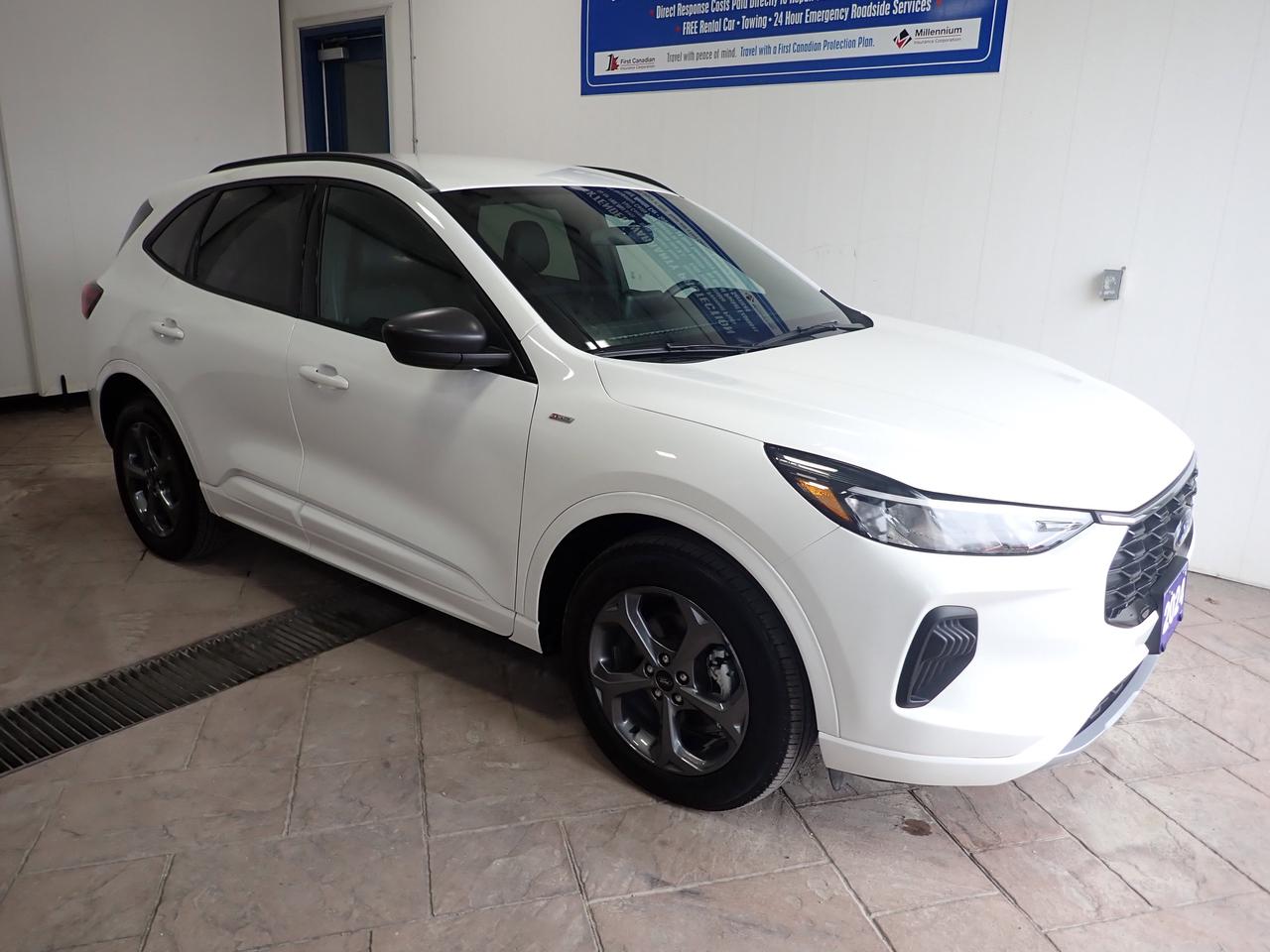 2024 Ford Escape ST-Line AWD *HYBRID* Photo0