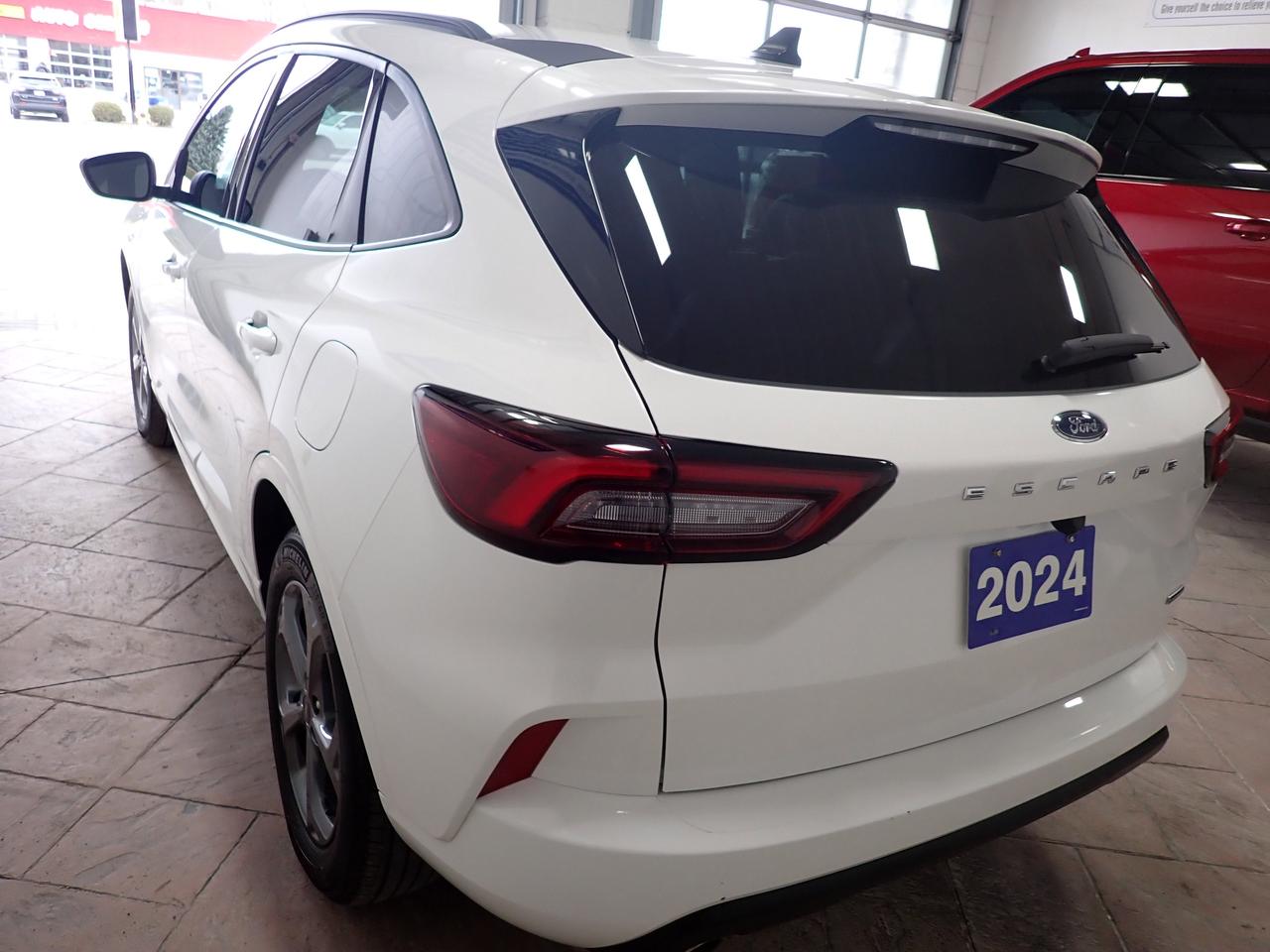 2024 Ford Escape ST-Line AWD *HYBRID* Photo