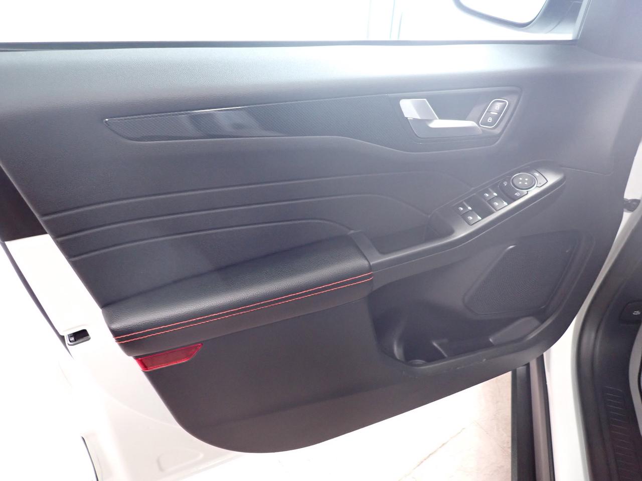 2024 Ford Escape ST-Line AWD *HYBRID* Photo