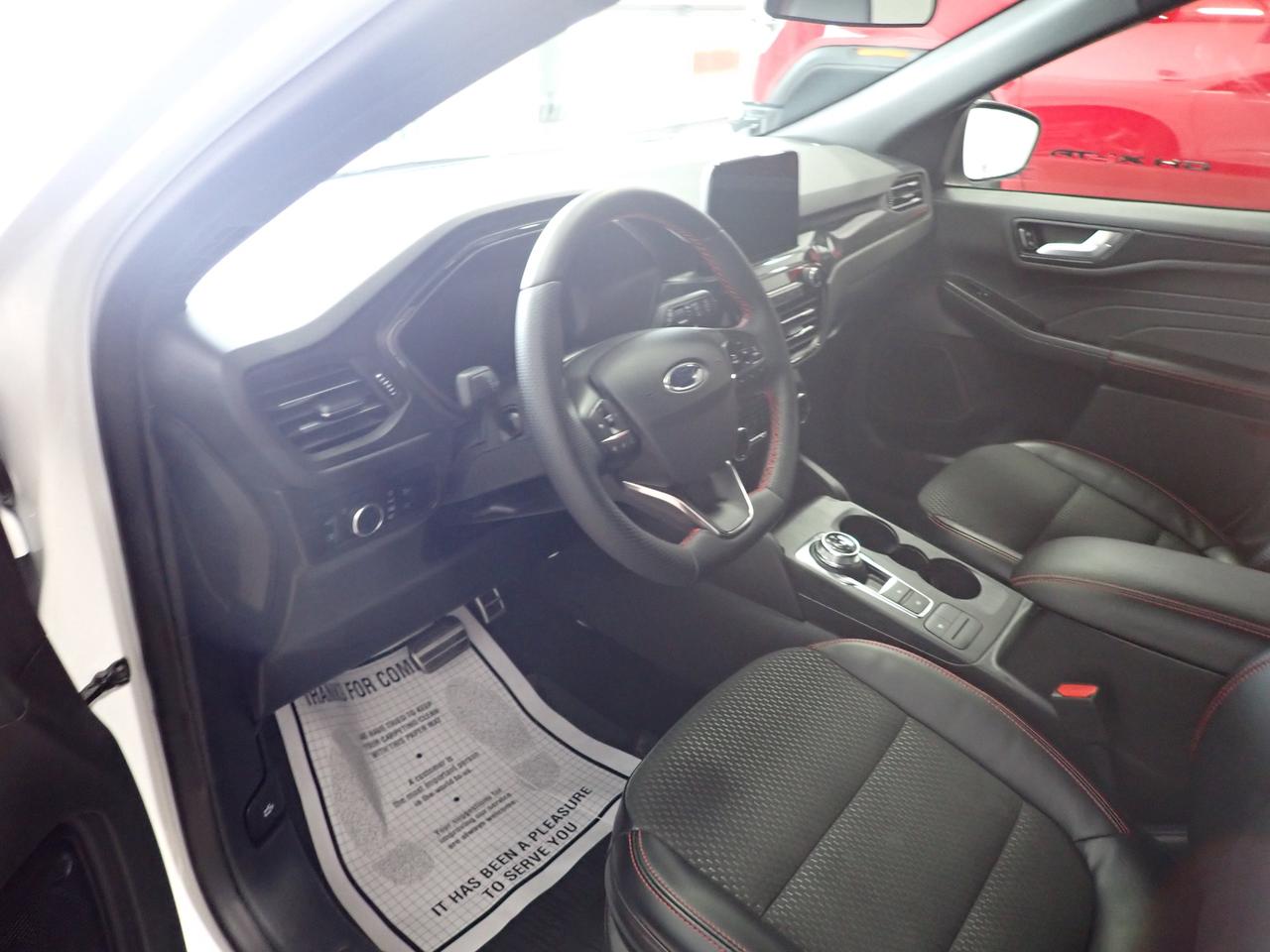 2024 Ford Escape ST-Line AWD *HYBRID* Photo