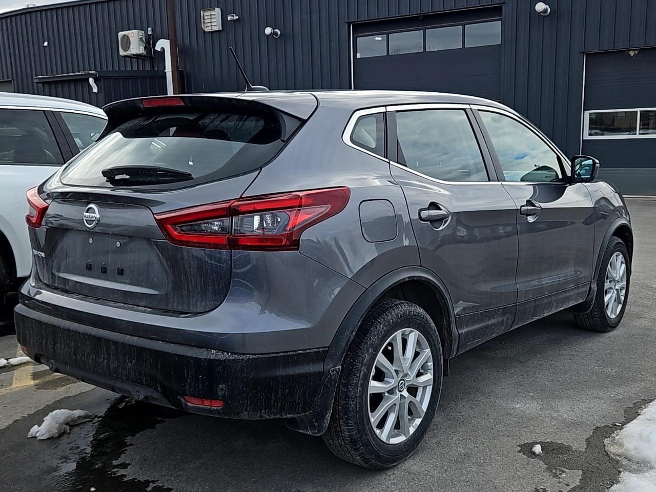 2023 Nissan Qashqai FWD S CVT Photo2