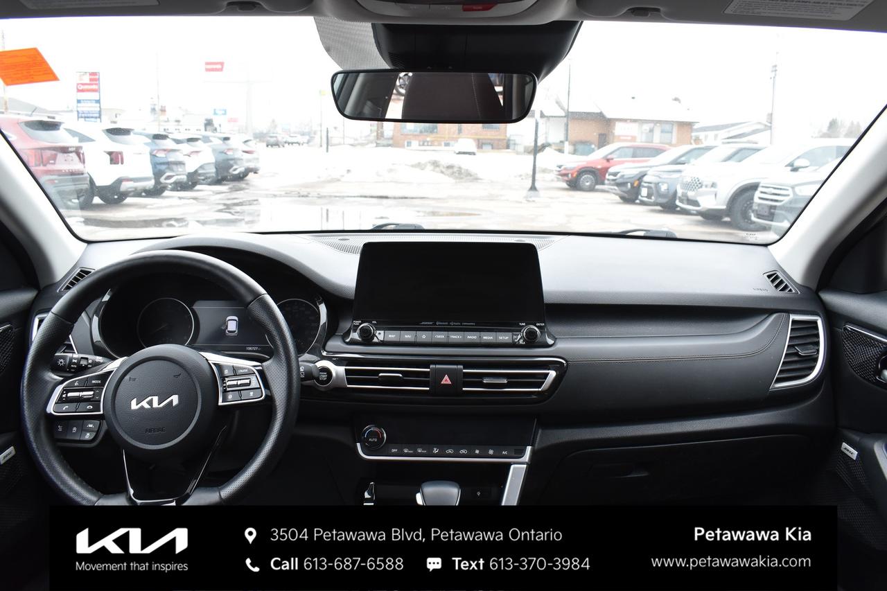 2022 Kia Seltos SX Turbo w/Burgundy Interior 4dr All-Wheel Drive Photo