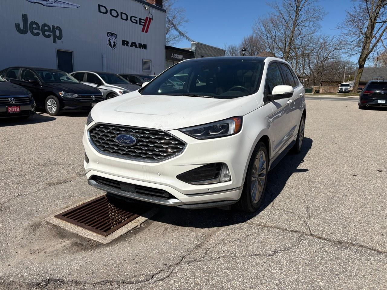 2020 Ford Edge Titanium AWD Photo0