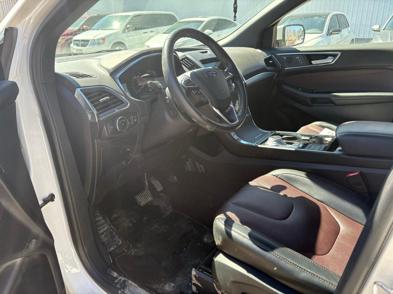 2020 Ford Edge Titanium AWD Photo