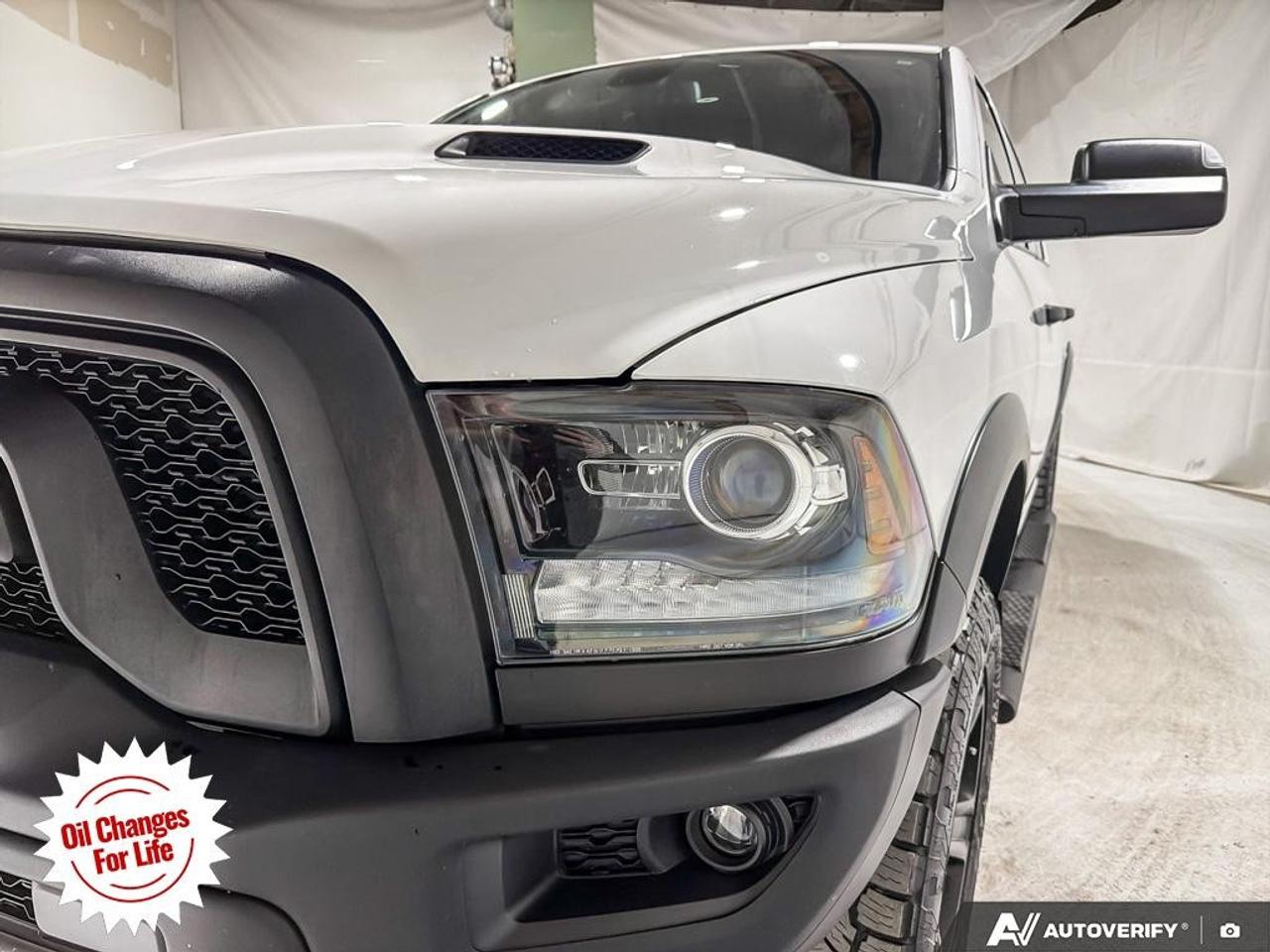 2021 RAM 1500 Classic WARLOCK 4X4 CREW CAB 5'7" BOX Photo